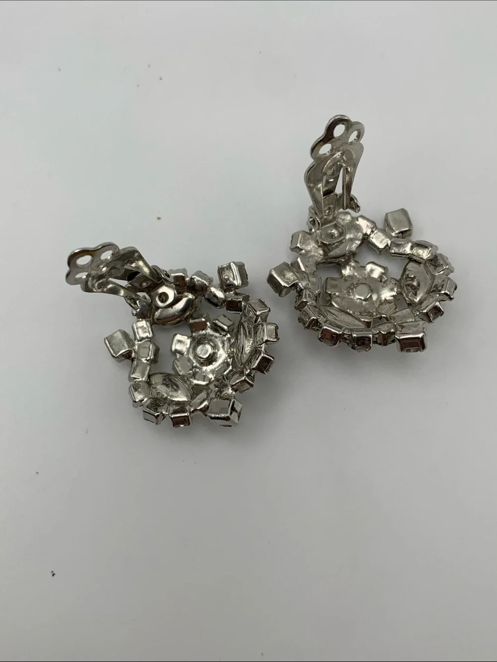ViTG Kramer Clear Rhinestone Cluster Clip-On Earrings Statement Silver Tone 60’s